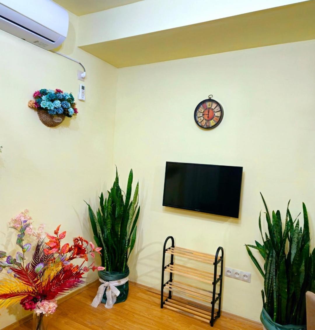 Apartment In The Old District 第比利斯 外观 照片